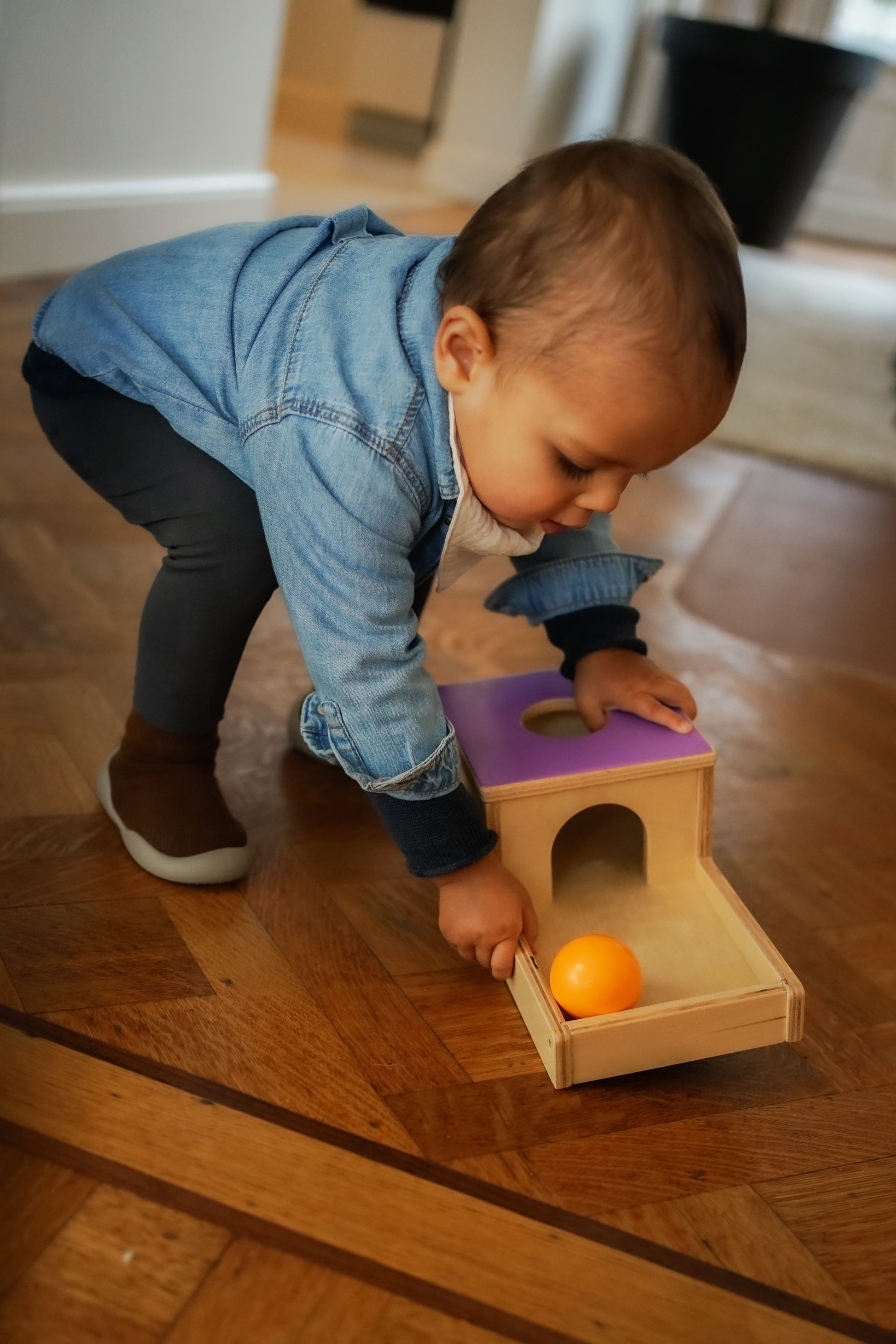 Montessori Box ball - houten speelgoed voor baby's en peuters August