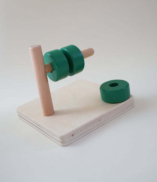 Montessori Discs in Horizontal Dowel